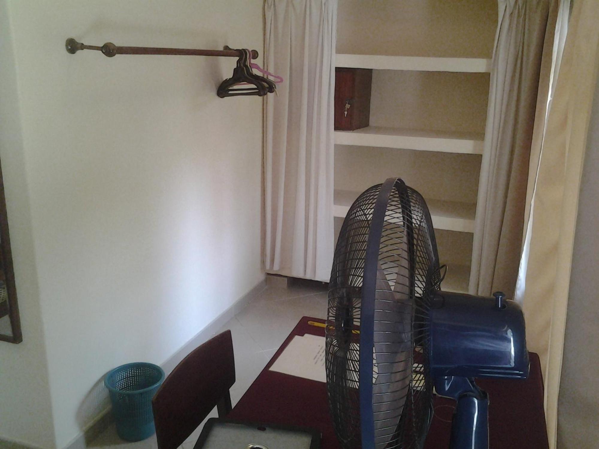 Tandem Guesthouse Hikkaduwa Oda fotoğraf
